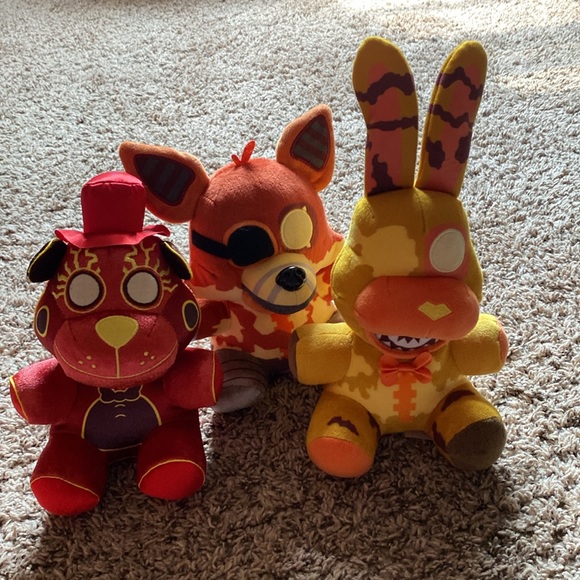 FNAF stuffed collection of six - Picture 6 of 7